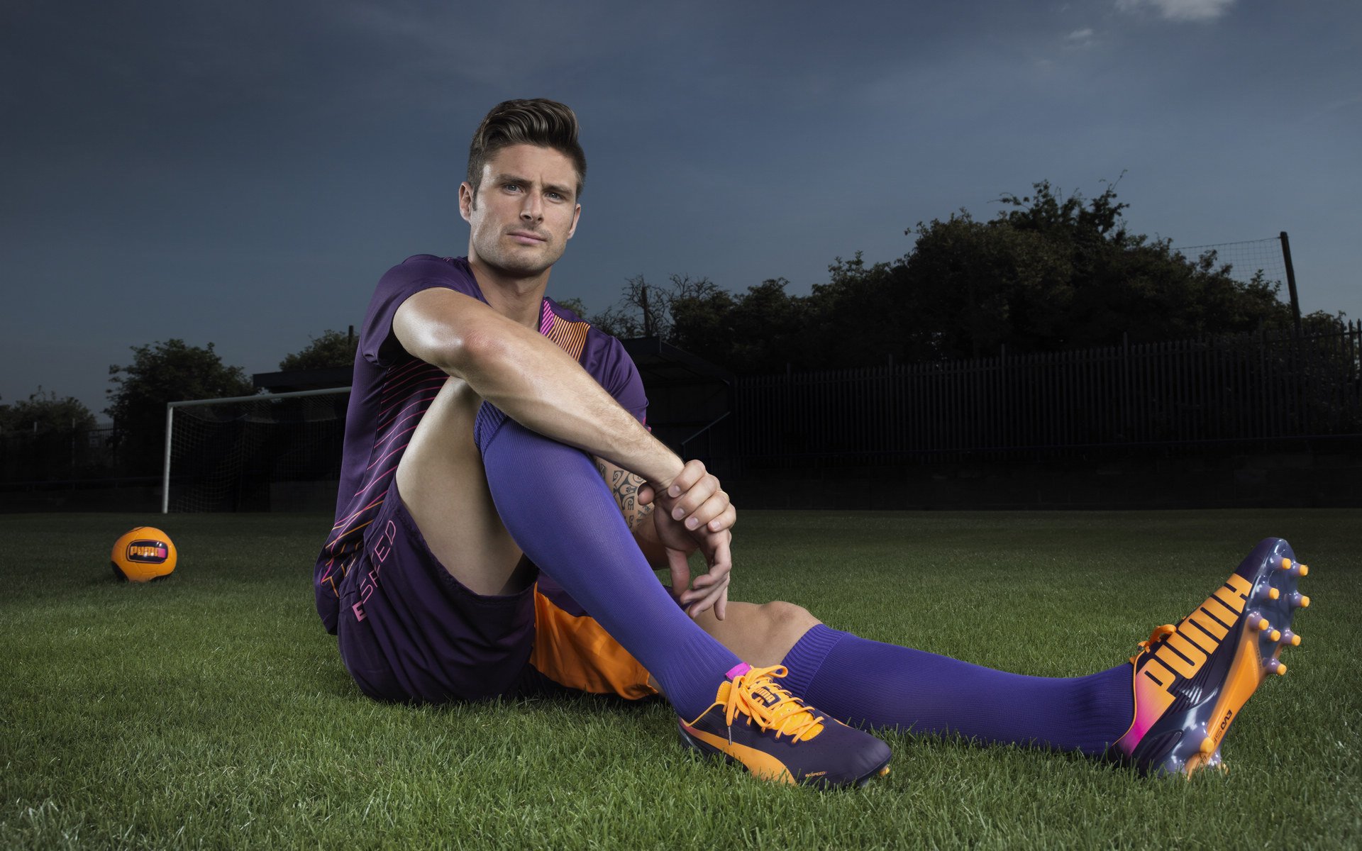 哥伦比亚女足队稳中求胜，稳操胜券，哥伦比亚男足首发